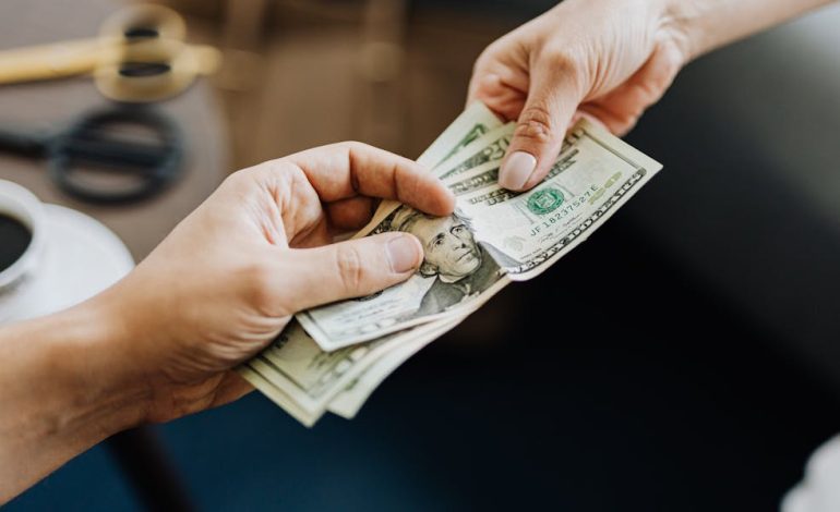  How Much Does SSI and SSDI Pay Together?